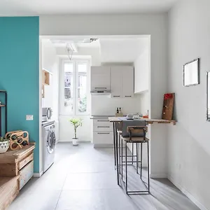 https://cute-studio-in-old-town-by-holiday-solutions.it-lombardy.com