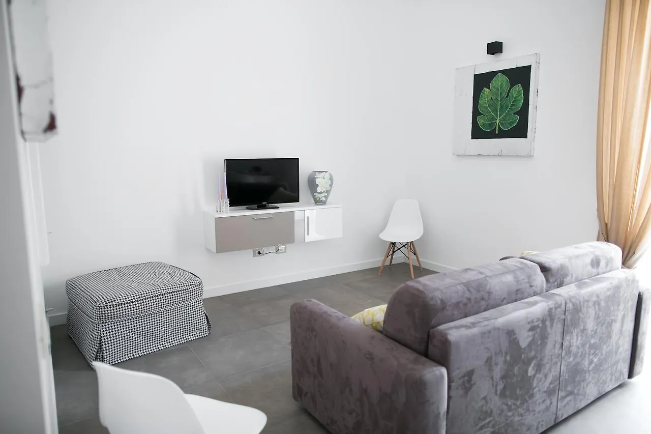 ***  A Vucciria Bed & Breakfast Terrasini Italy
